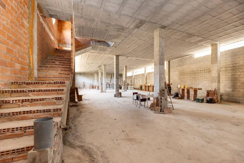 Foto b1541a34-1c0d-4158-9aa1-8557f8610a5b. Edificio precioso edificio en Atarfe