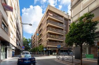 Duplex à General narvaez 8. Duplex con garaje opcional en el centro de granada.