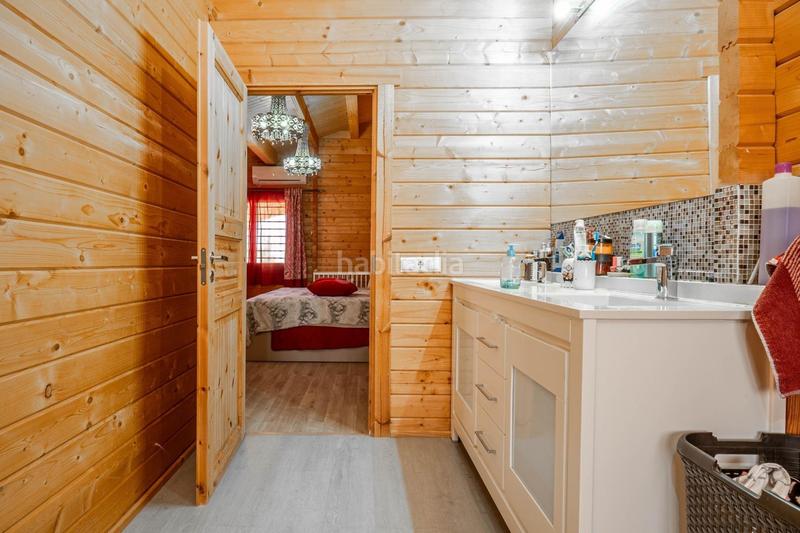 Foto 1e802dde-375d-44e0-9709-5e3561ada615. Chalet with heating parking pool in Cúllar Vega