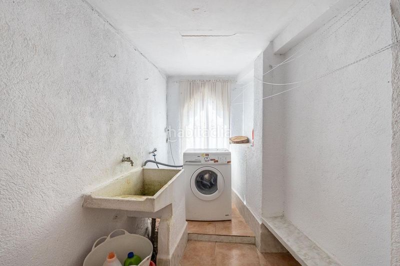 Foto 1f63be39-ff3c-41d3-84e7-4db70ca42df3. Casa amb calefacció aparcament a Purullena