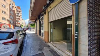 Location Local commercial à Camino de Ronda. Local en arabial