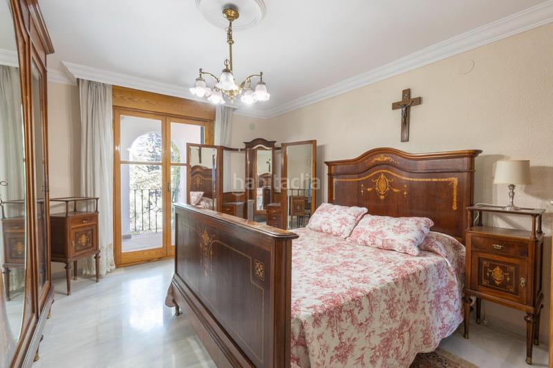 Foto d02bfae3-d5fd-49df-b4e2-d33e64e9e334. Chalet magnifico chalet con amplios jardines y piscina en cortijo del aire! en Albolote