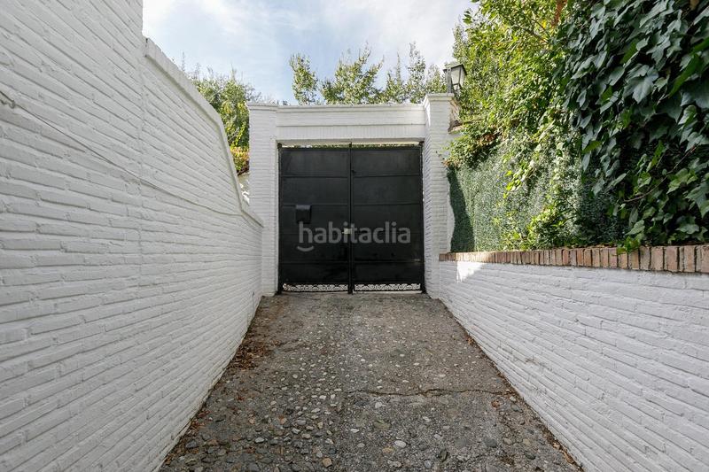 Foto d6e238bf-c638-457f-94c1-7184e434653f. Chalet en de san cecilio 15 carmen en el corazón del albaycin con cochera en Granada