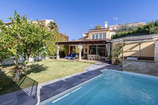 Maison à Camino de los Neveros - Serrallo. Espectacular casa en bola de oro  serrallo