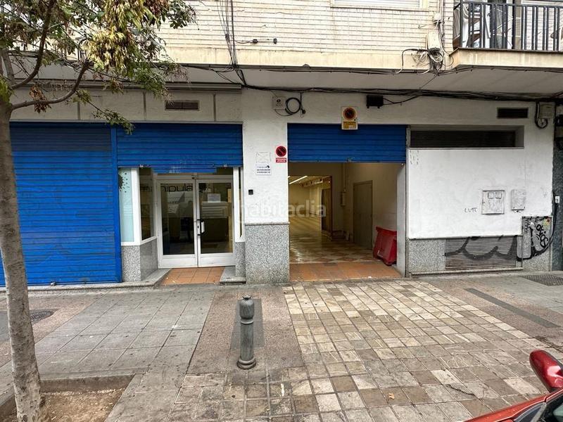 Foto cbd6fe64-aaee-4ce2-845a-27bb6b321db6. Alquiler local comercial local rebajado en gonzalo gallas en Granada
