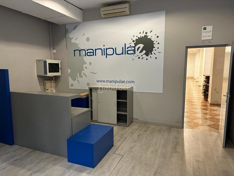 Foto 65e360f8-920d-4e77-907e-37cef1b9d54c. Location local commercial dans Camino de Ronda Granada