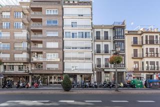 Appartement à Fígares. Piso en acera del darro