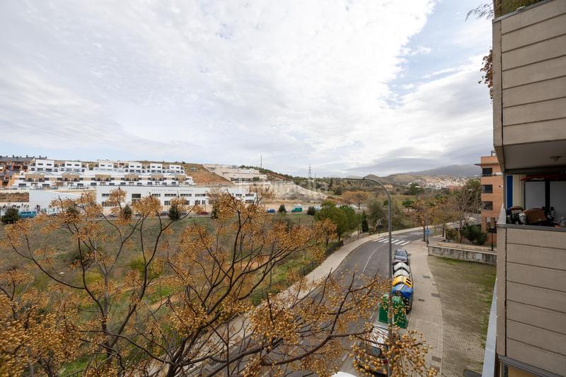 Foto 684d2954-a0c4-4ecf-a85b-7fb0dca3c951. Flat with heating parking in Camino de los Neveros - Serrallo Granada