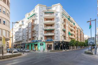Appartement à Fígares. Piso junto a recogidas