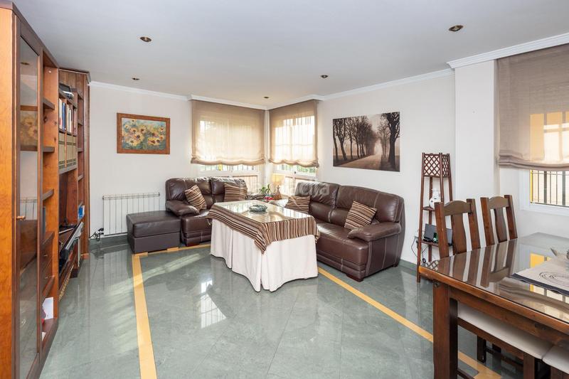 Foto bb5064ef-1764-425f-90bd-40977f917897. Reihenhaus in calle san anton (cer) in La Paz Granada