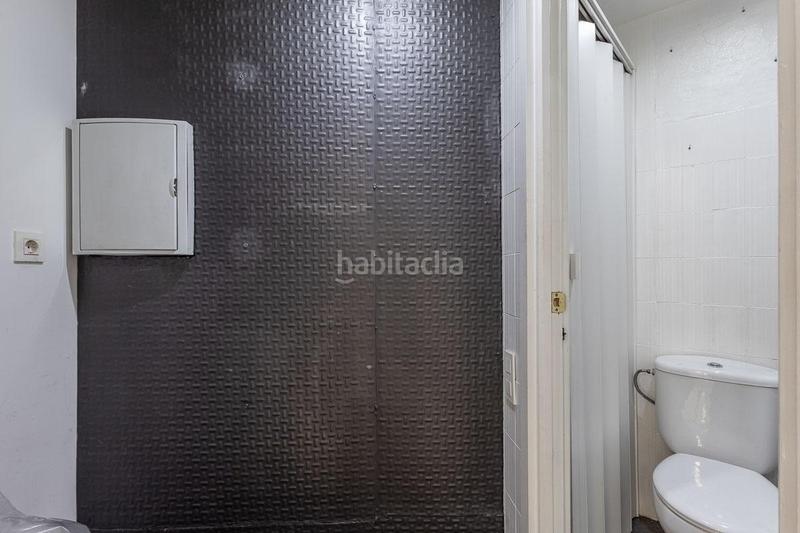 Foto 753c9486-367c-4bb5-97d6-7f7c5c2d2d05. Alquiler local comercial gran local en ganivet!! en Granada