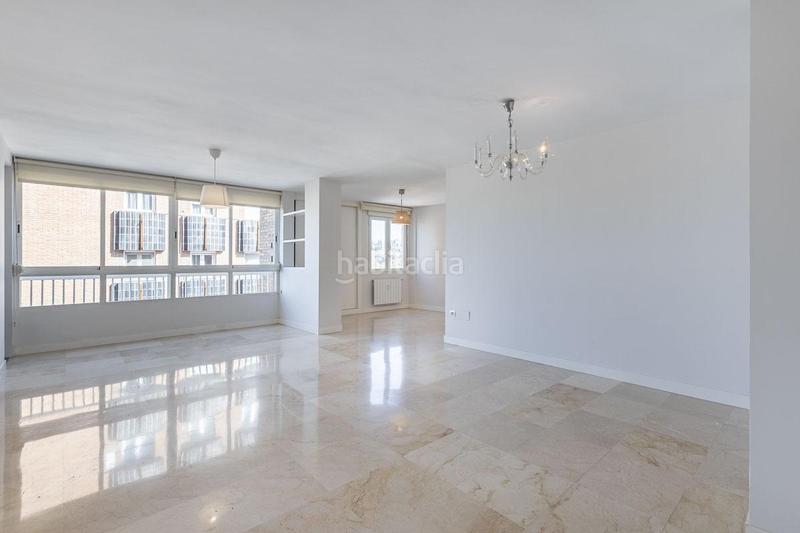 Foto 1706f1b9-1682-4cbc-92de-e625f10a5ed7. Miete etagenwohnung mit heizung pool in Cervantes Granada