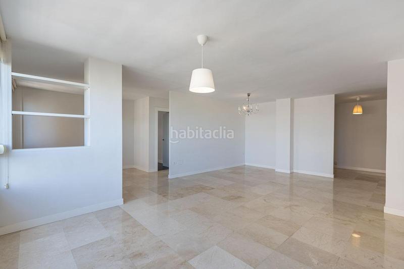 Foto 0c6e2969-86f2-43b9-83fe-1c17e0236930. Rent flat with heating pool in Cervantes Granada