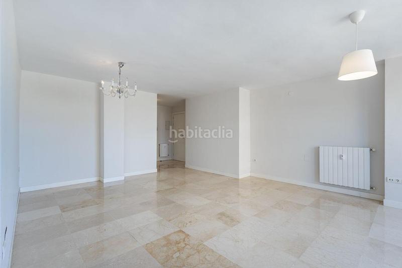 Foto f006e269-8be8-48f8-89cf-a3bddcd43894. Rent flat with heating pool in Cervantes Granada