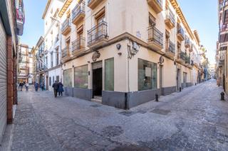 Local commercial à Fígares. !local comercial con licencia! listo para entrar