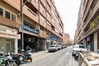 Piso en Calle trajano 8. Sensacional vivienda en calle trajano