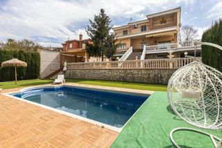 Xalet a Láchar. Gran chalet independiente en lachar