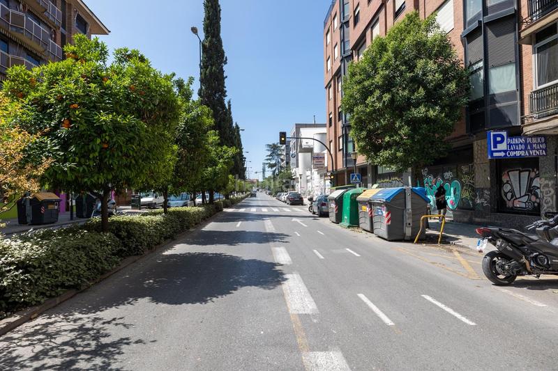 Foto af4ba9c3-2619-4134-a05f-86fa2952b84e. Geschäftsraum in Rosaleda - Juventud Granada