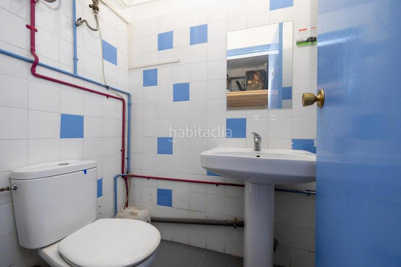 Foto 65dc6d4f-9e18-4bb3-ba7b-9cf5ba69fea6. Local comercial oportunidad de inversión en el barrio del zaidín! local comercial en venta en Granada