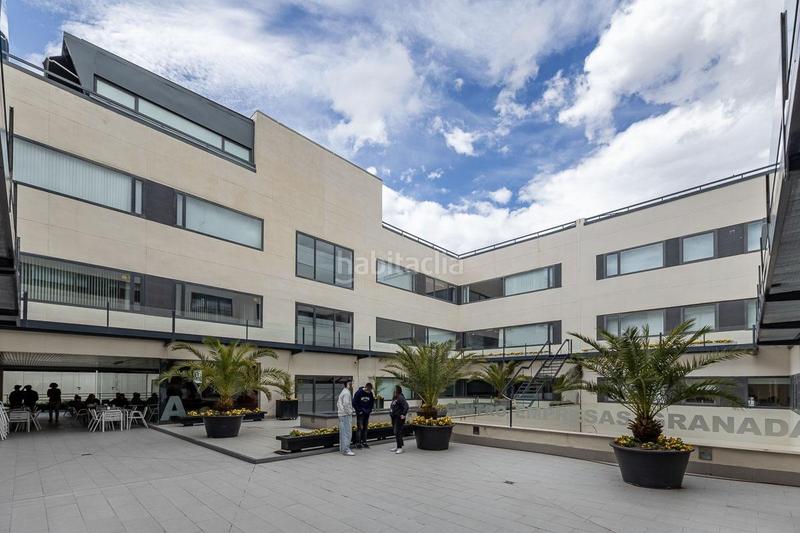 Foto f4c9cac7-36d8-4680-ae57-836bab414469. Büro in madroño in Atarfe