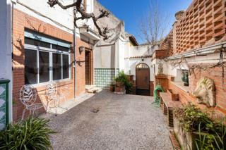 Maison jumelée  Calle del chapiz. Casa con encanto a reformar en plena cuesta del chapiz. patio, v