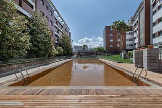 Pis a Avenida de la investigacion 8. Magnífico piso con altas calidades con piscina, plaza de garaje