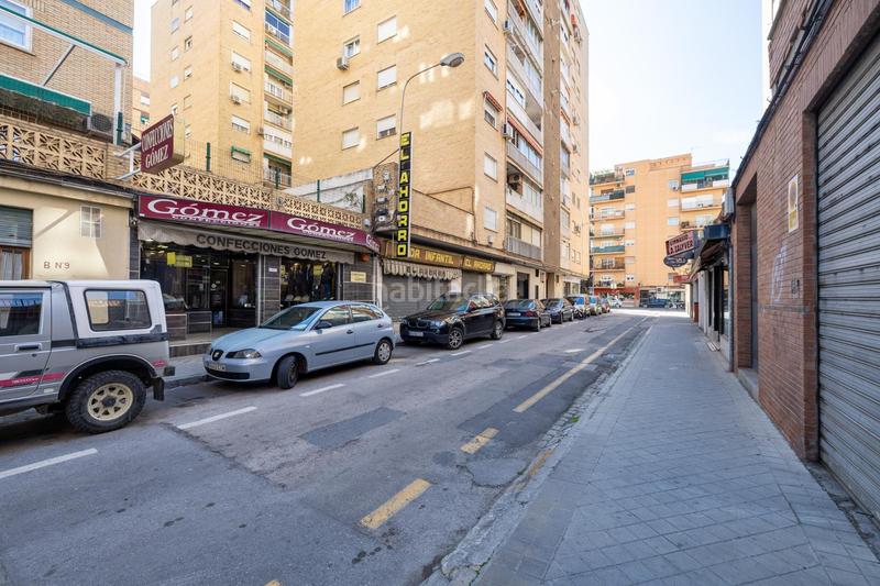 Foto 0e03054e-9f51-428e-9d04-d4f0c23fe2d7. Local comercial en Barrio de Zaidín Granada