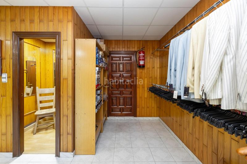 Foto e54cf0a4-24f7-4662-b86f-2c125c56f821. Local comercial en Barrio de Zaidín Granada