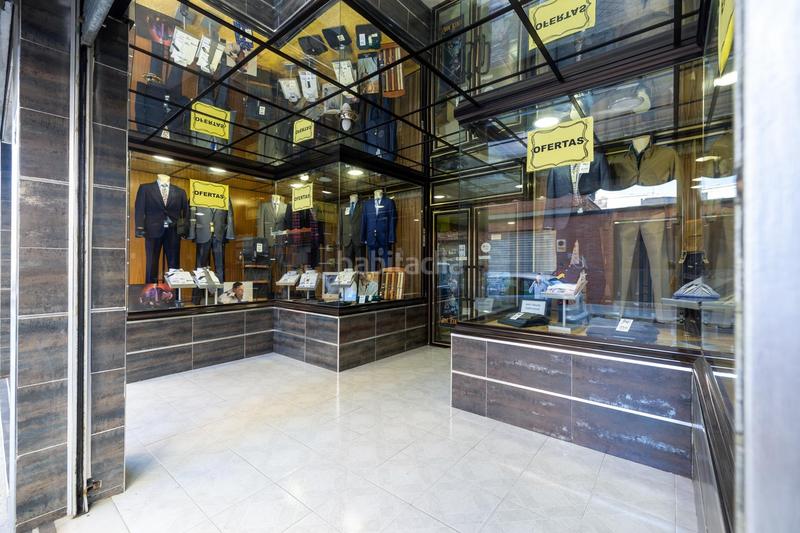 Foto fa6642cb-cd65-450c-bbde-5634b456195c. Local comercial en Barrio de Zaidín Granada