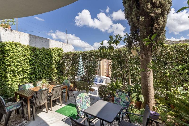 Foto a50995d5-6957-4c2b-8856-634d8588931d. Casa amb calefacció aparcament a Bola de Oro Granada