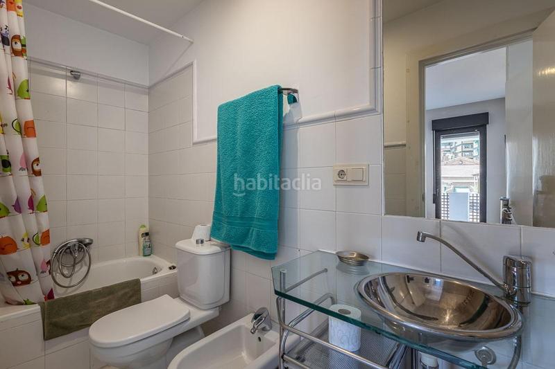 Foto d9a97073-492e-484b-a9c9-80432a947bb1. Casa amb calefacció aparcament a Bola de Oro Granada