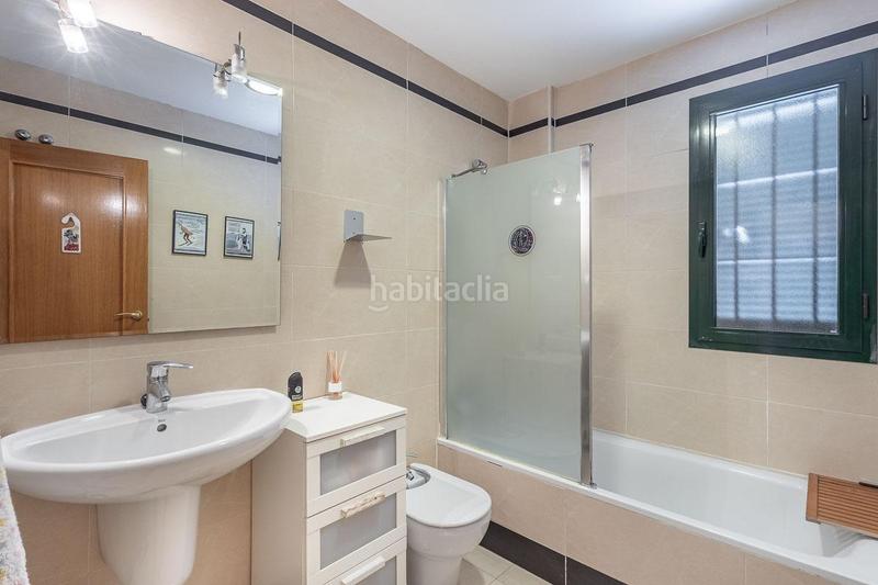 Foto c12c84aa-bf0a-42f3-adb6-8972cd8881e4. Piso precioso piso a la entrada en Jun