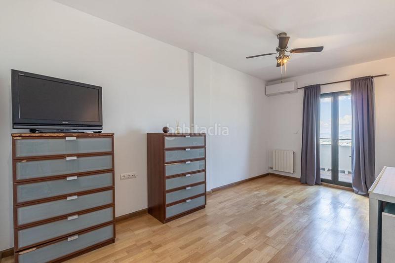 Foto e68da846-86b0-4ada-b93f-1b2b1027d50c. Piso precioso piso a la entrada en Jun