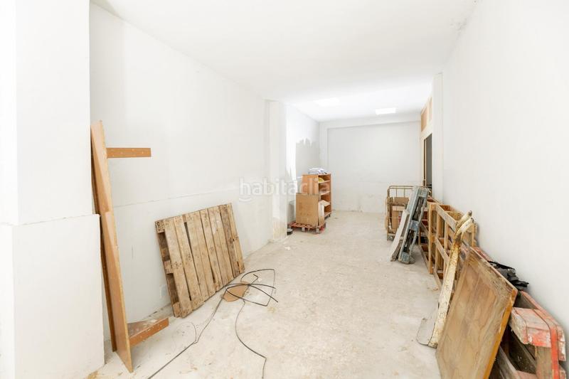 Foto 99dbf712-818a-4978-94eb-cff537175880. Local commercial dans calle monachil 29 dans Barrio de Zaidín Granada