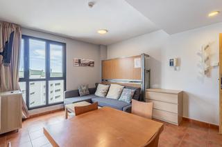Appartement à Urbanizacion solynieve 9. Apartamento con plaza de garaje en edificio gorbea.  alta rentab