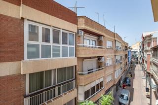 Pis  Calle nueva. Apartamento reformado con ascensor en motril.