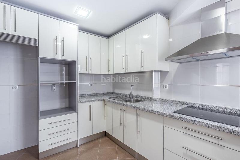 Foto 0ad7a4aa-b0e7-4e33-9112-d933b5241fad. Piso  reformado con ascensor . en Motril ciudad Motril