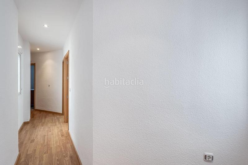 Foto 2e72405f-0060-4ba9-a651-184aebc53d7e. Piso  reformado con ascensor . en Motril ciudad Motril