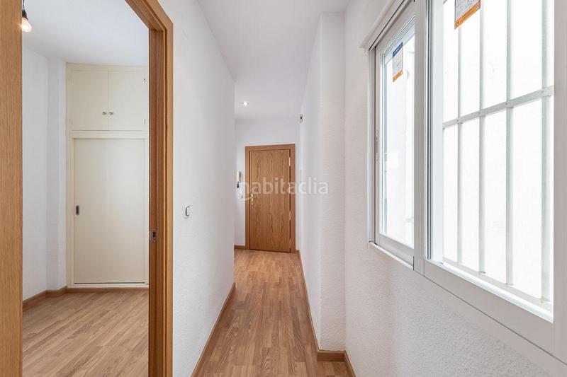 Foto dff0b481-a570-4112-b402-0c9ea23133bd. Piso  reformado con ascensor . en Motril ciudad Motril