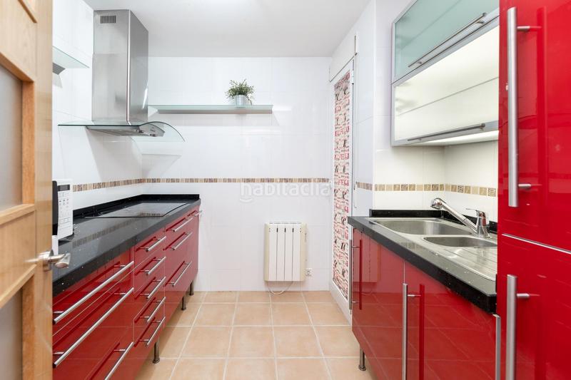 Foto da9d4ba2-4d19-47b1-b79c-e97d34f6a66f. Piso  con cochera en Barrio de la Vega Monachil
