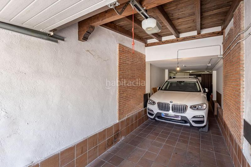 Foto 0345c585-22b7-43b2-aac2-6ed287cee545. Casa adosada chalet familiar con jardin, piscina privada y vistas a granada en pleno centro de la zubia en Zubia (La)