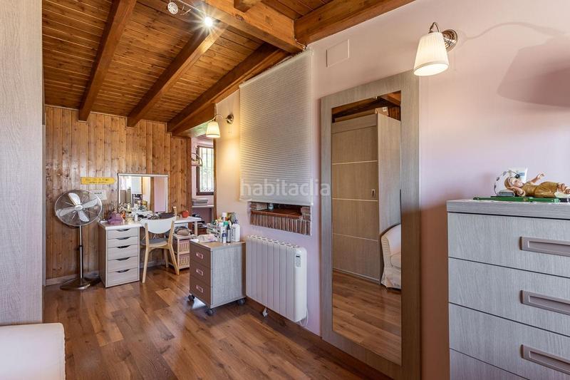 Foto 0e837a09-d696-46dd-a7cd-eecaddffd2bd. Casa adosada chalet familiar con jardin, piscina privada y vistas a granada en pleno centro de la zubia en Zubia (La)