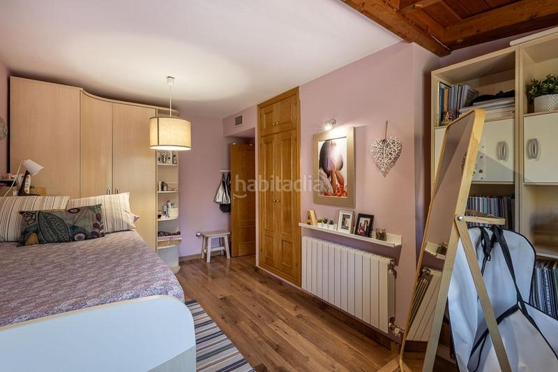 Foto 1181c1fd-59ee-4e4d-a1ed-dc92fb69d6d6. Casa adosada chalet familiar con jardin, piscina privada y vistas a granada en pleno centro de la zubia en Zubia (La)