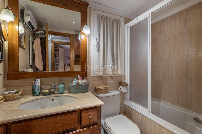 Foto 21b7a347-c6a8-48e3-9ae2-e568df7be64c. Casa adosada chalet familiar con jardin, piscina privada y vistas a granada en pleno centro de la zubia en Zubia (La)