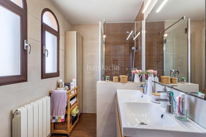 Foto 97e1cdd7-14fb-4f4b-a25c-bd72db309eca. Casa adosada chalet familiar con jardin, piscina privada y vistas a granada en pleno centro de la zubia en Zubia (La)