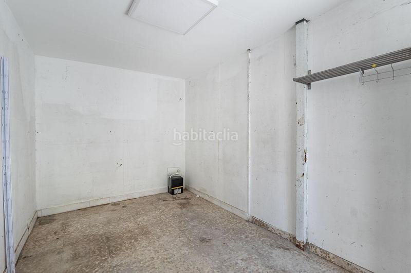 Foto 5d5b862a-8406-468a-bbf8-e7f0de268cd9. Alquiler local comercial  en plaza del campillo bajo en Granada