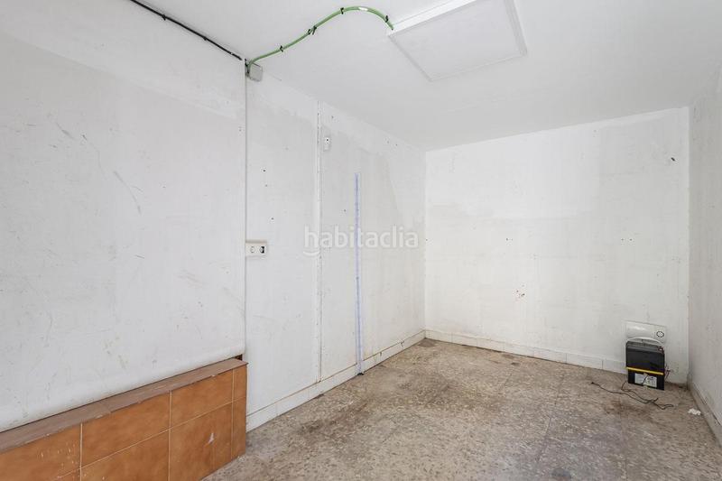 Foto e1cf8c0d-881b-4ff8-9623-64bc4ef4a6d8. Alquiler local comercial  en plaza del campillo bajo en Granada