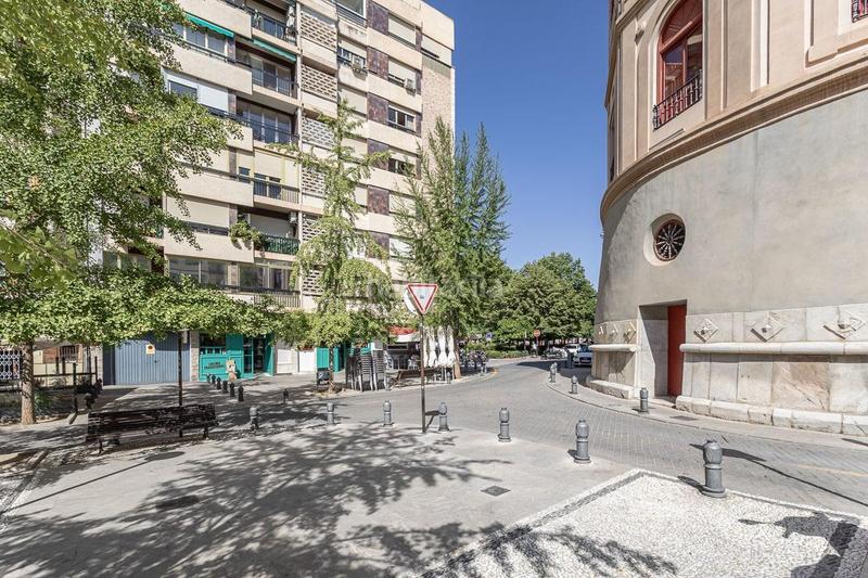 Foto e5ec380d-852d-4b3e-80ea-8052be97747b. Alquiler local comercial  en plaza del campillo bajo en Granada