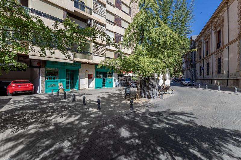 Foto ac4e96a9-3971-4d15-a703-eb491489f57c. Lloguer local comercial a San Matías - Realejo Granada