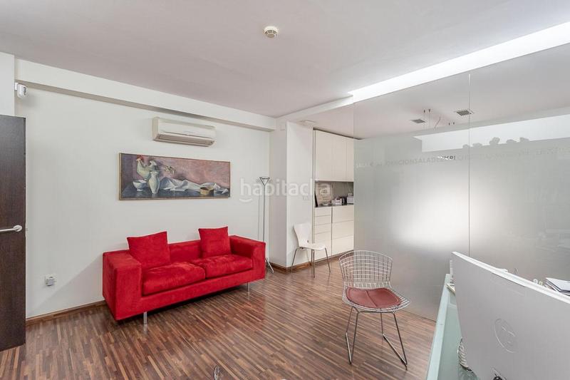 Foto 30e9f80e-2aee-4337-b2b7-24beb0fac20d. Alquiler piso consulta en alquiler en avenida de la constitución en Granada